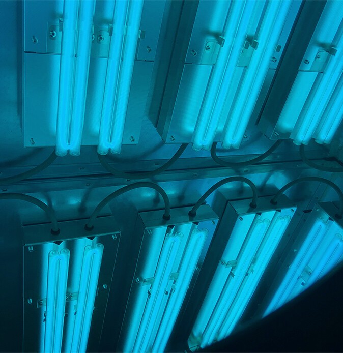 Fluorescent tubes of the air filter systems