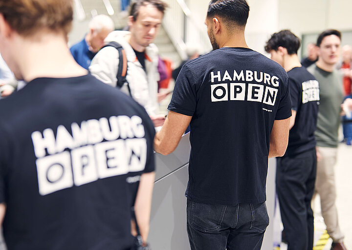 HAMBURG OPEN | Security staff at the entrance