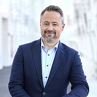 Michael Wiedekamp Director Contract & Partnership Development Michael Wiedekamp Director Contract & Partnership Development